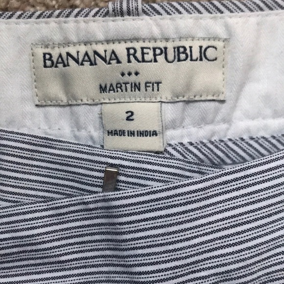 Banana Republic blue striped shorts - Picture 2 of 5